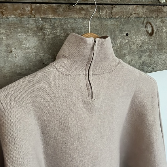 Dolman sleeve sweater - Picture 5 of 6